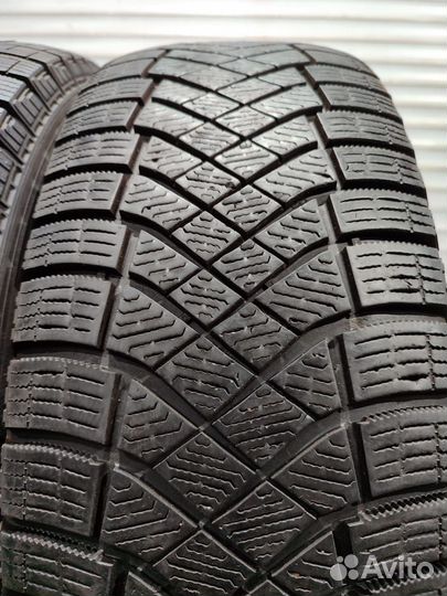 Pirelli Ice Zero FR 225/60 R18