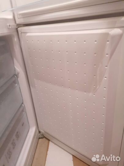 Холодильник Bosch KGV36VW13R