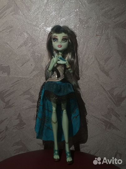 Кукла Монстер Хай френки дракилаура