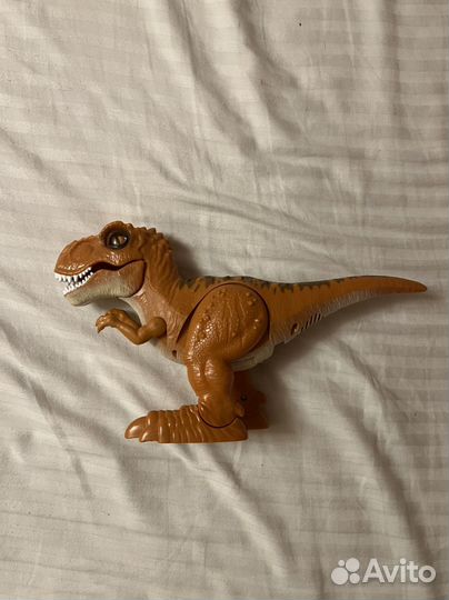 Динозавр со звуком