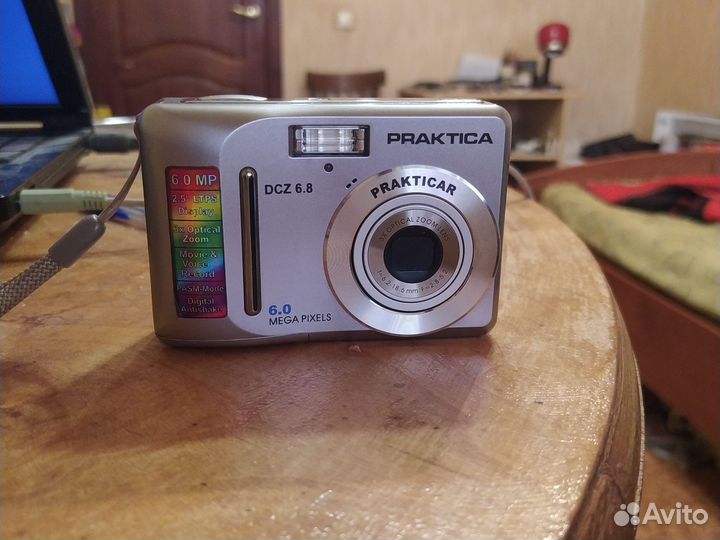Компактный фотоаппарат praktica немецкий