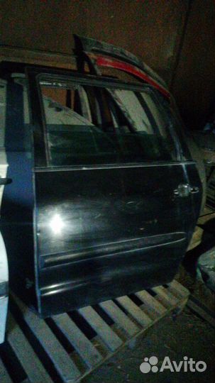 Дверь задняя левая Форд Гелакси 99г. (железо)