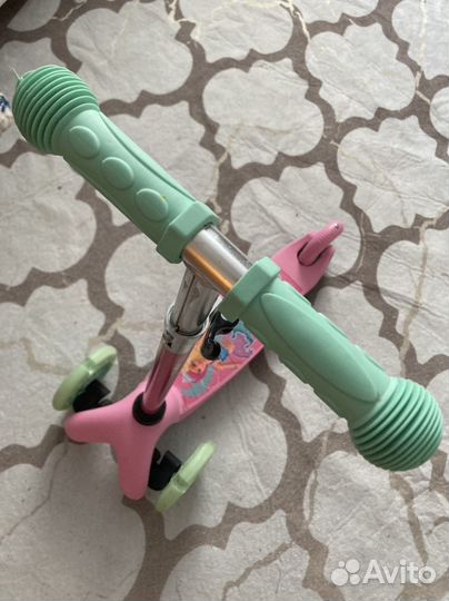 Самоккт трёхколёсный детский