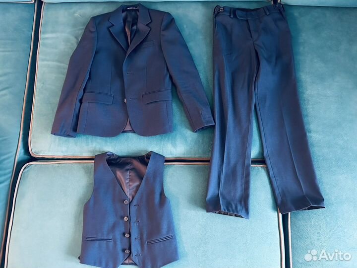 Костюм тройка на мальчика 122 128