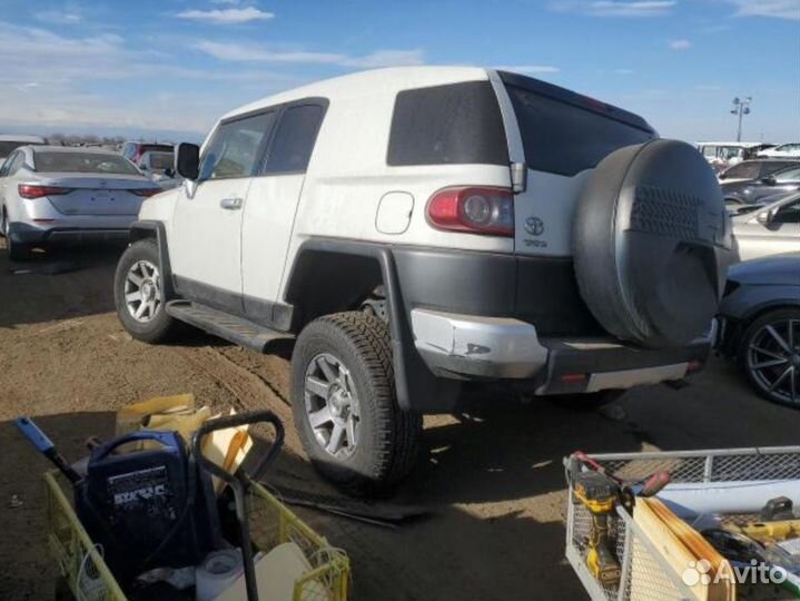 Разбор 2014 toyota FJ cruiser