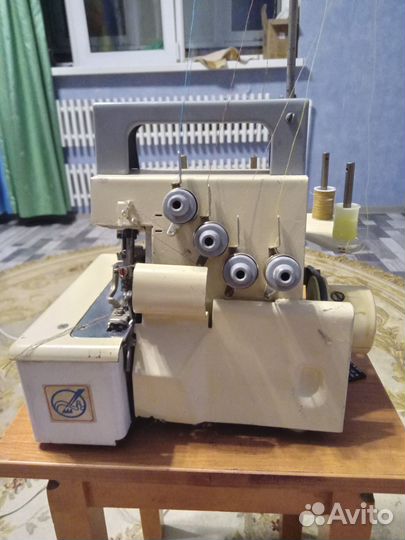 Оверлок для швейной машины прима