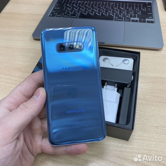Samsung Galaxy S10e, 6/128 ГБ