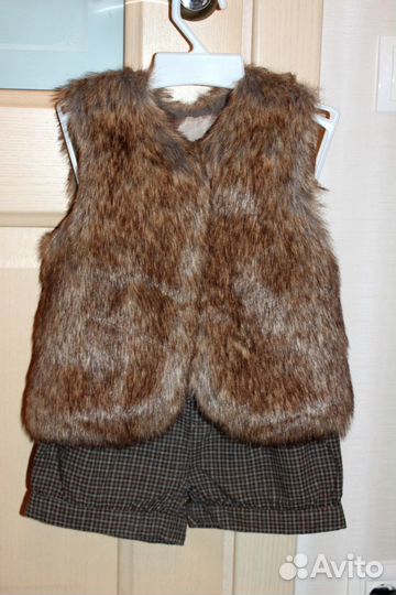 Жилет меховой с шортами 104-106 см