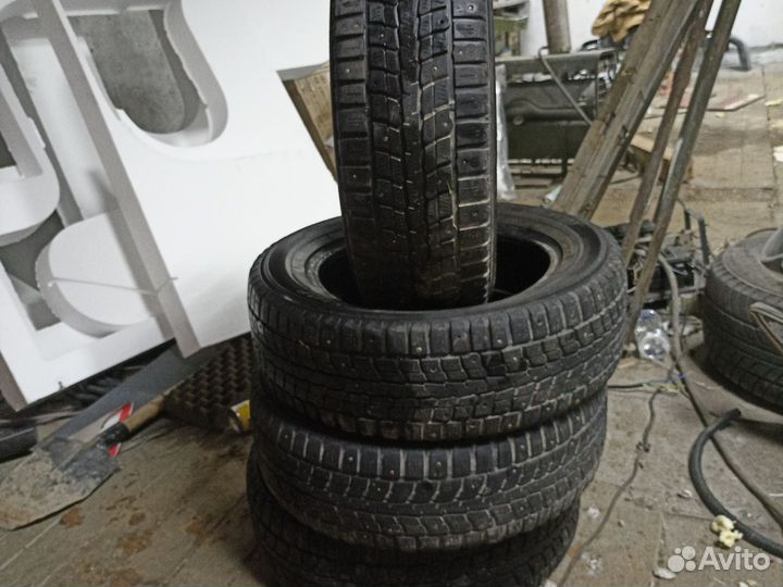 Dunlop SP Winter Ice 01 185/65 R15 88T