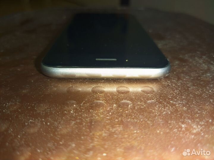 iPhone 6S, 16 ГБ