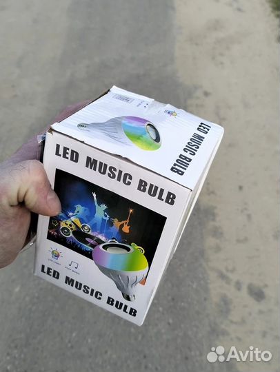 Умная Лампочка Bluetooth колонка с пультом