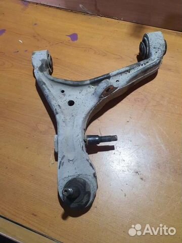 Рычаг подвески нижний передний левый Cadillac Srx