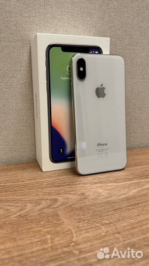 iPhone X, 64 ГБ