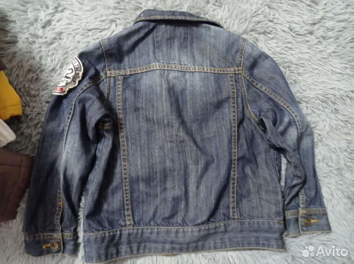 Джинсовая куртка