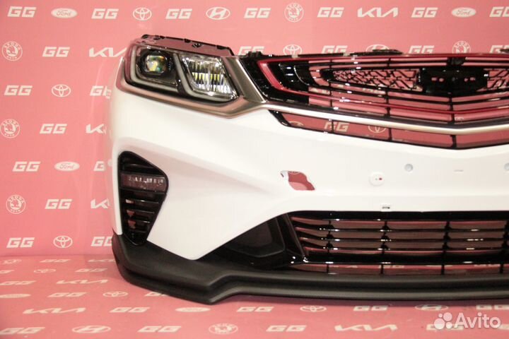 Передний бампер Белый Geely Coolray 2019 - 2023