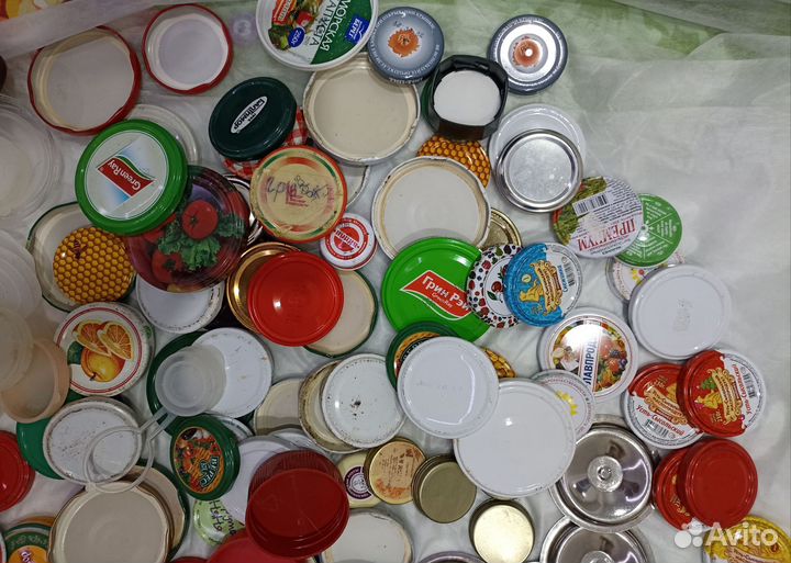 Крышки металлические капроновые много