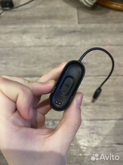 Зарядка для mi band 4