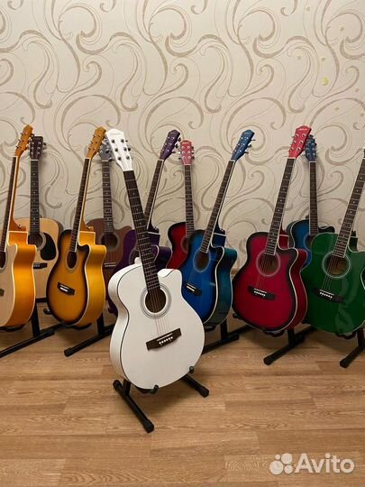 Гитара, новая