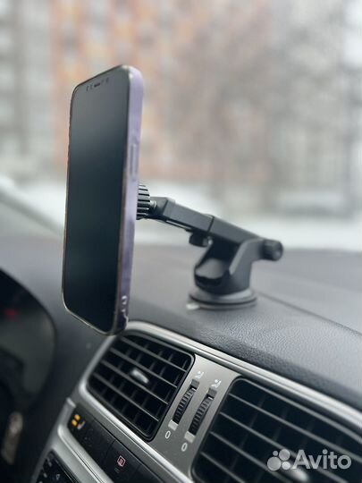 Держатель для телефона в машину