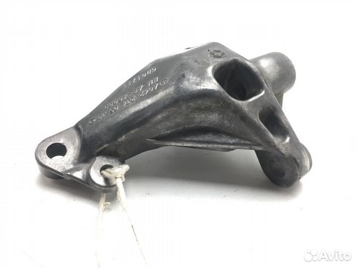 Кронштейн обводного ролика Mercedes-Benz Gl-Class