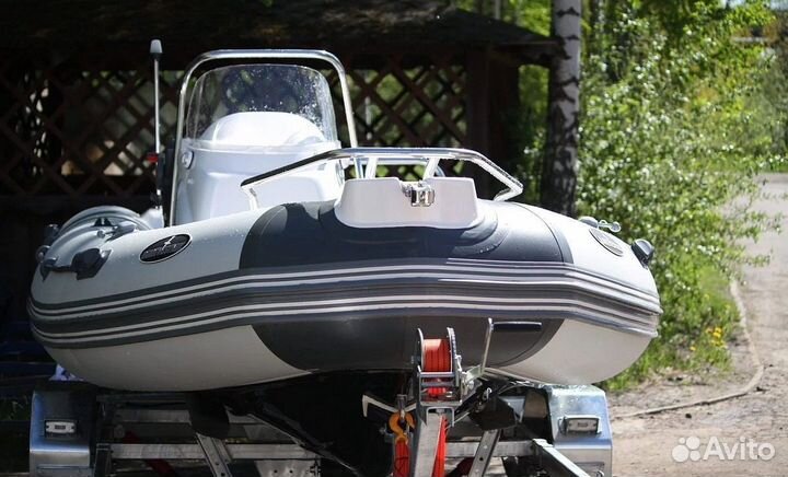 Лодка риб Буревестник 450