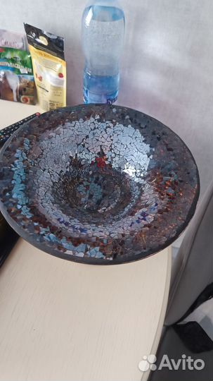 Ваза для фруктов на ножке