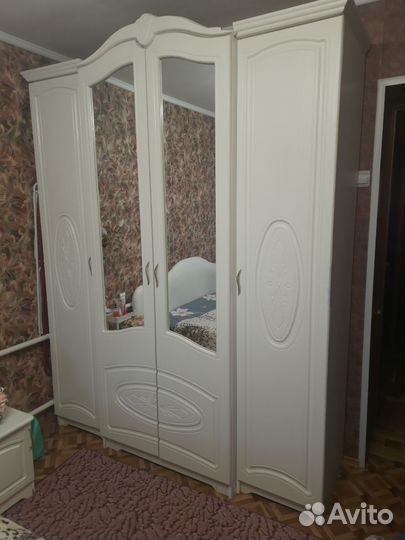 Спальный гарнитур бу