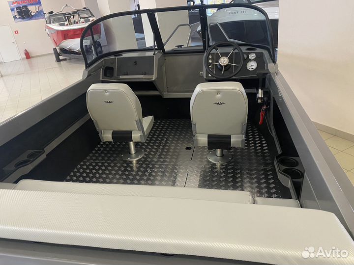 Лодка Волжанка Yava XL Fish с Suzuki DF 115