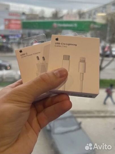 Оригинальная зарядка на iPhone 20w блок+кабель