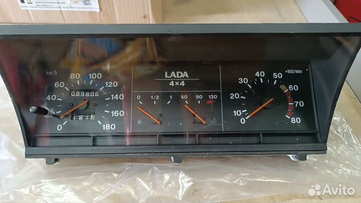 Приборная панель Нива 21213