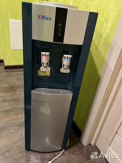 Кулер для воды с холодильником