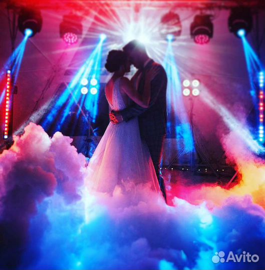 Свет, звук, тяжелый дым, и большой экран