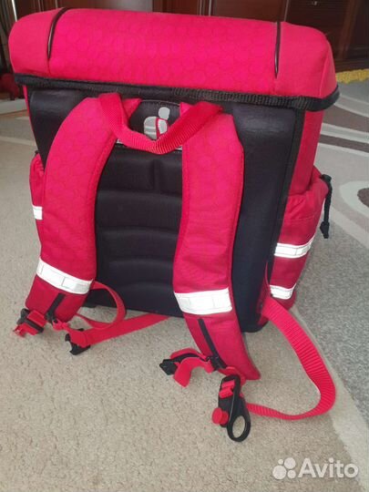 Школьный рюкзак McNeill красный для девочки