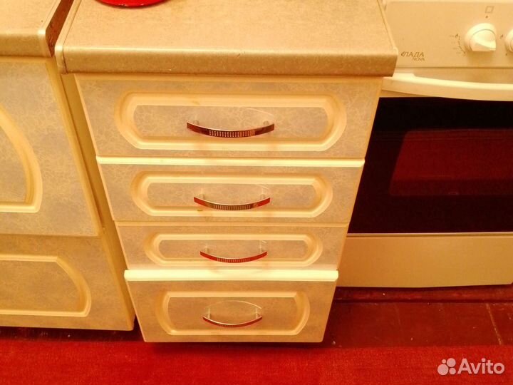 Кухня с угловой мойкой