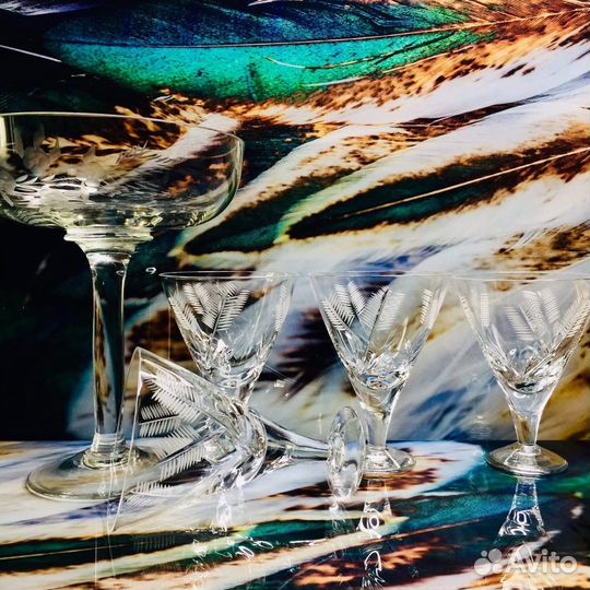 Ваза на высокой ножке. Стекло. СССР