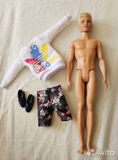 Кукла барби кен в аутфите