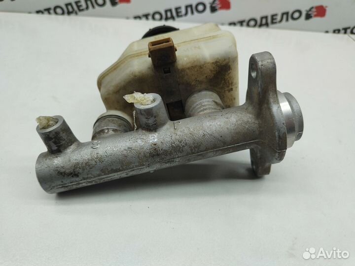 Главный тормозной цилиндр Hyundai Accent X3 98 г.в