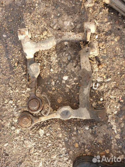 Рычаг передний правый левый верхний transporter t4