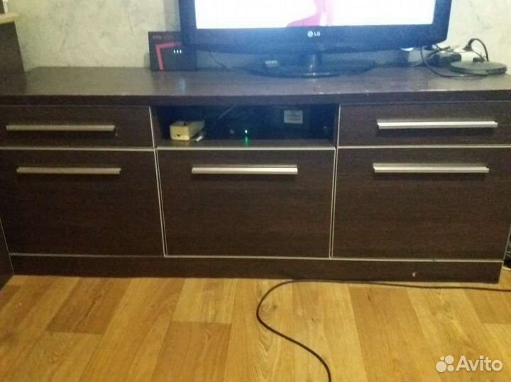 Тумба под телевизор