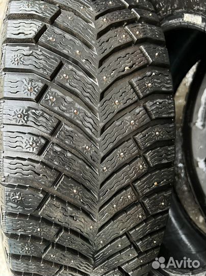 Michelin X-Ice North 4 205/60 R16