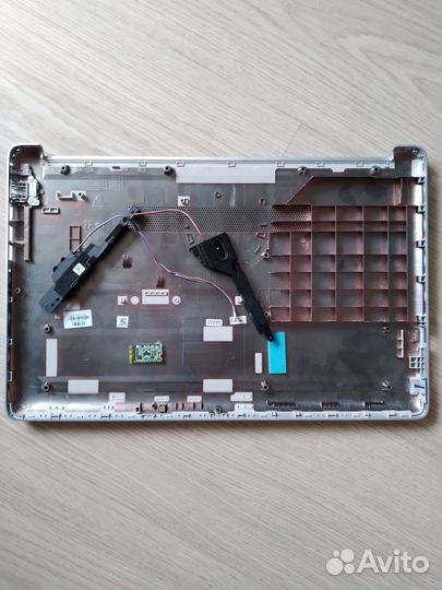 HP 15-db0077ur на разбор