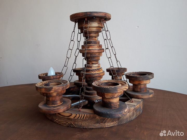 Продам люстру из дерева