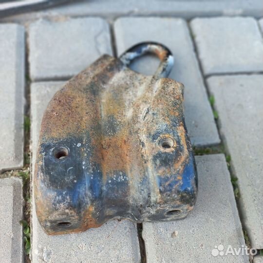 Крюк буксировочный рено колеос