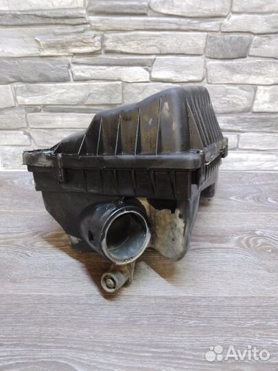 Корпус воздушного фильтра Opel Astra H Z16XER 2008