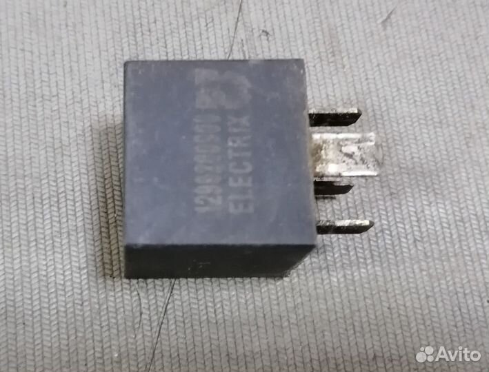 Реле электробензонас.1299200900 Skoda Felicia 1997