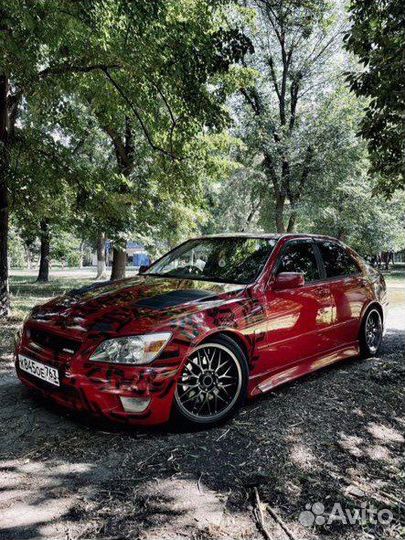 Роспись авто и стен