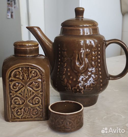 Чайник заварочный керамический +банка для чая