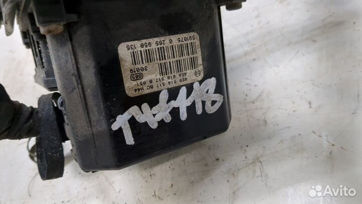 Блок абс, насос Audi A8 (D3), 2006