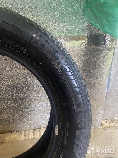 Michelin Agilis X-Ice North 225/60 R18