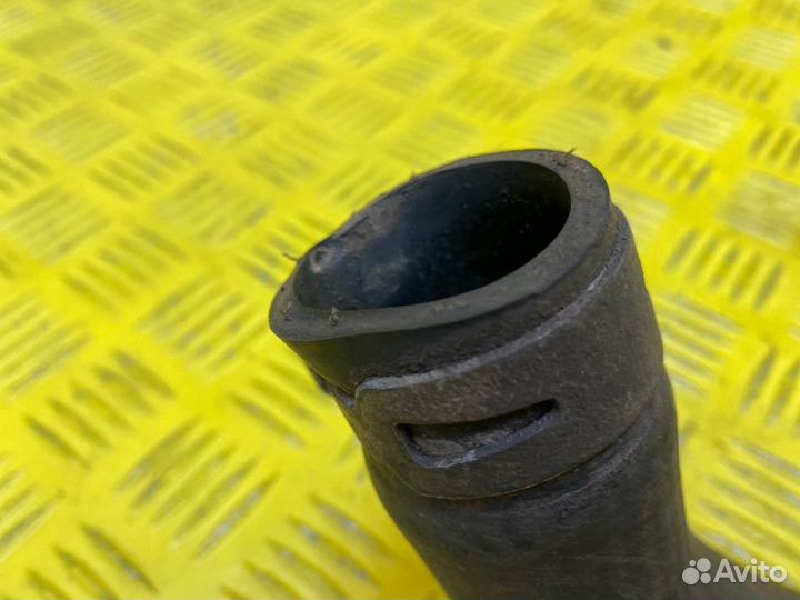 Патрубок радиатора Mitsubishi Galant 8 2.0 6G93